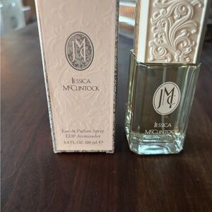 Jessica McClintock Eau de Parfum Spray - Classic White and Silver